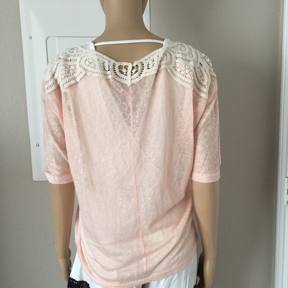TALISMAN peach and ivory crochet top - Picture 6 of 6